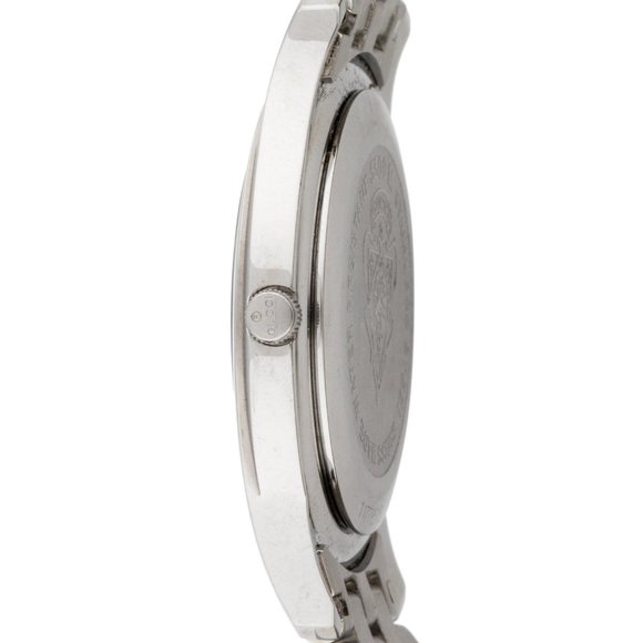 Gucci G-class watch w/ manufacturer\'s box